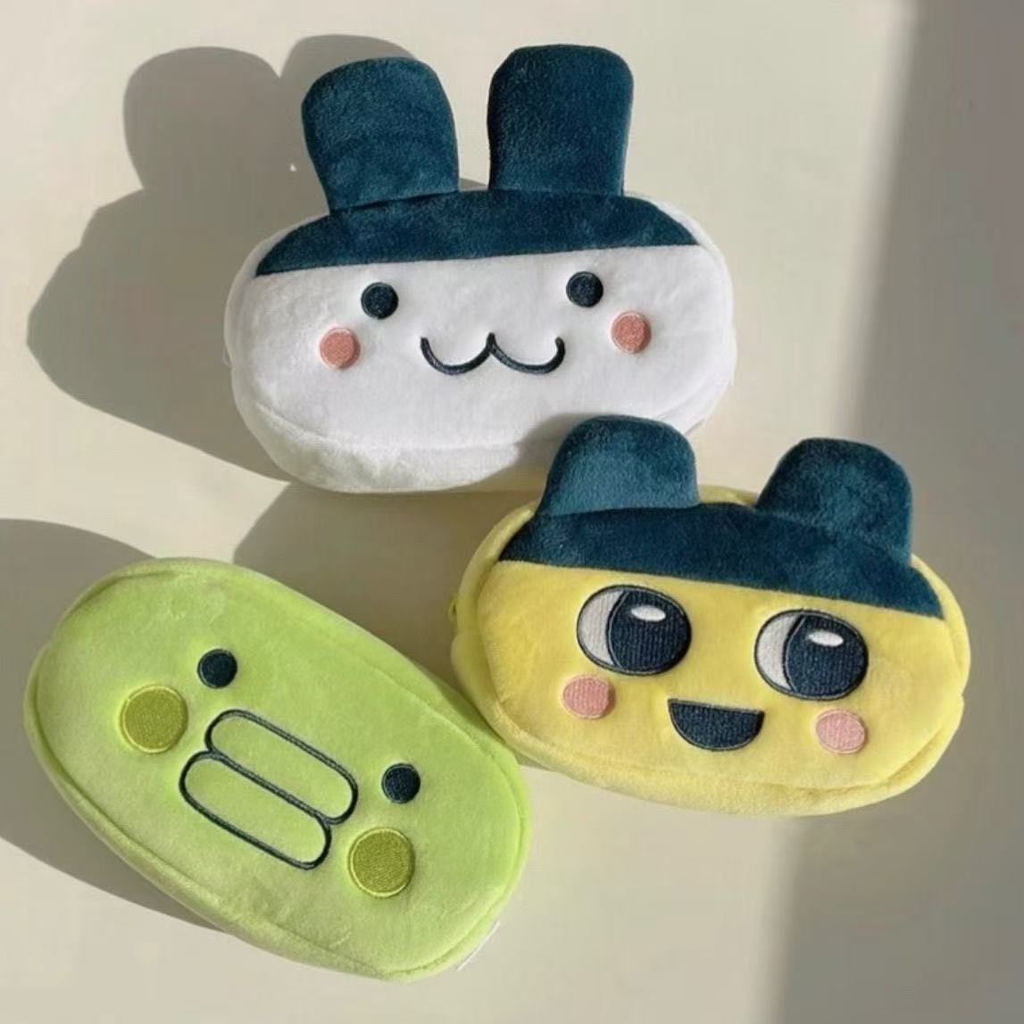 Electronic Gift - Uroczy pluszowy piórnik Tamagotchi, retro cyfrowy